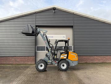 Giant G2700 HD minishovel / kniklader NIEUW 110 cm breed €65, Ophalen, Wiellader of Shovel
