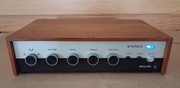 Philips - 22GH925. Woodcase Solid state stereo versterker, Nieuw