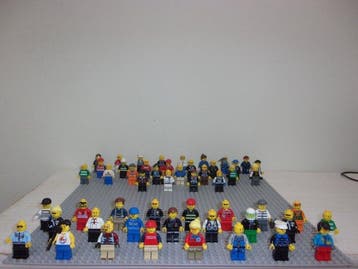 Lego - Minifigures - 52 Lego minifigures, Kinderen en Baby's, Speelgoed | Duplo en Lego, Nieuw