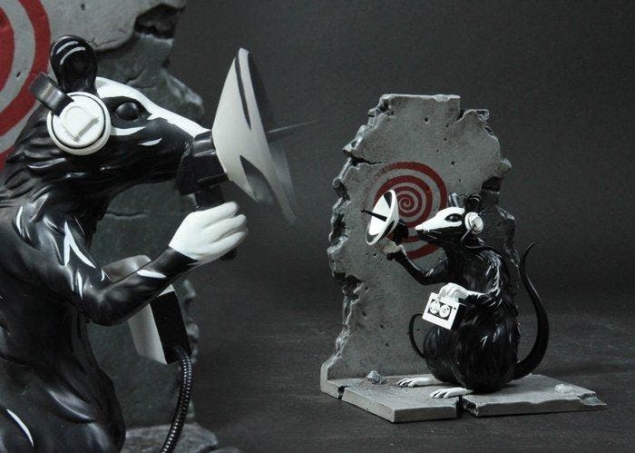 Mighty Jaxx - Banksy Radar Rat by Brandalised Mighty Jaxx, Antiek en Kunst, Kunst | Designobjecten