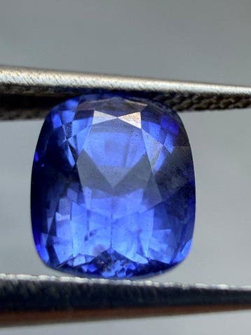 Blauw Saffier - 1.81 ct - Antwerp Laboratory for Gemstone, Sieraden, Tassen en Uiterlijk, Edelstenen, Nieuw