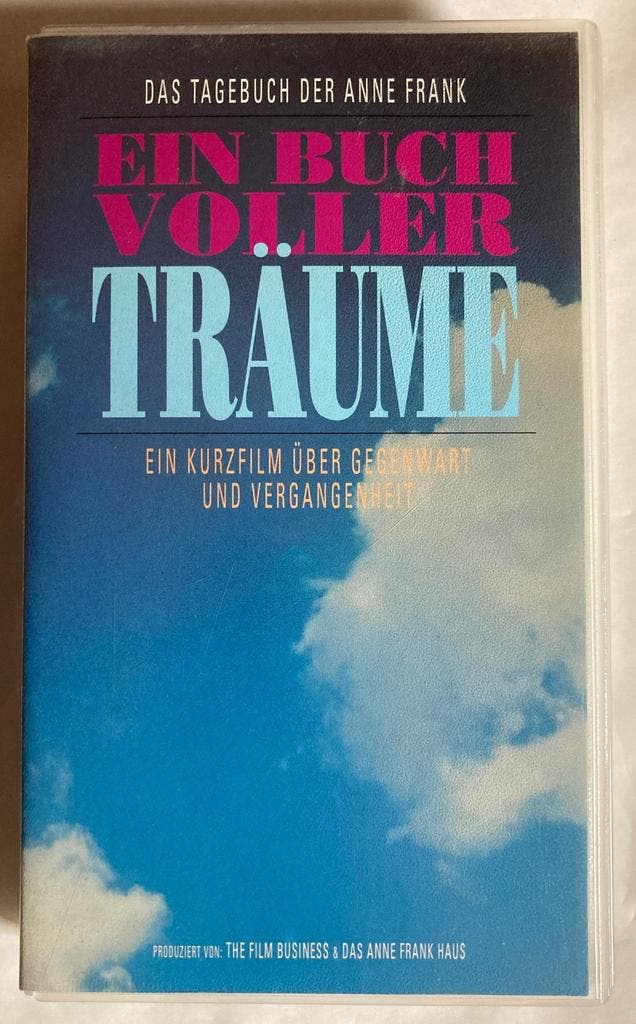 EIN BUCH VOLLER TRAUME (IMPORT WITHOUT DUTCH SUBS) (VHS), Cd's en Dvd's, VHS | Film, Gebruikt, Verzenden