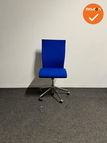 Ahrend - 350 - Vergaderstoel - Blauw gestoffeerd, Vergader- of Presentatieruimte, Ophalen of Verzenden, Gebruikt, Stoel