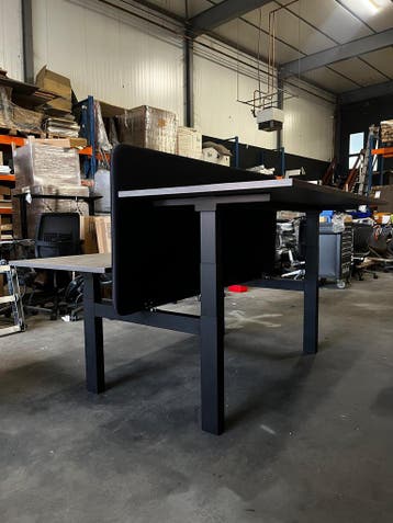 Refurbished Duo Bureau Van Ahrend - Nieuwstaat, Huis en Inrichting, Verzenden, In hoogte verstelbaar, Zo goed als nieuw