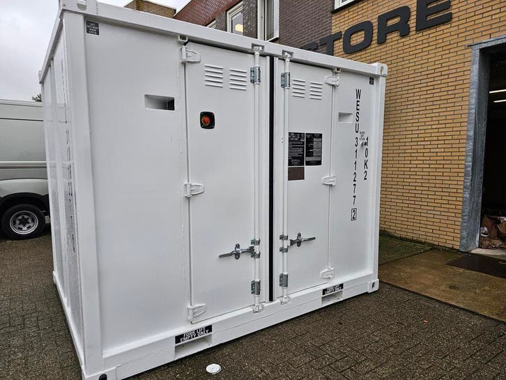 TE HUUR 9.000 Liter Dieseltank, 10 foot containerafmeting, Zakelijke goederen, Machines en Bouw | Kranen en Graafmachines, Ophalen
