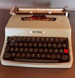 Marcello Nizzoli - Olivetti, Lettera 32 - Typemachine -