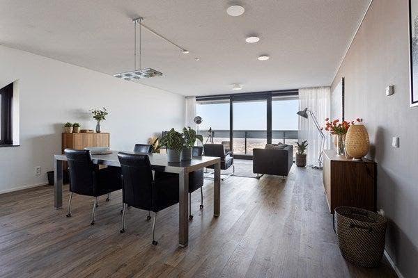 Te huur: Appartement Anna van Buerenplein in Den Haag, Huizen en Kamers, Huizen te huur, A, Zuid-Holland, Appartement