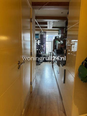Woningruil - Nieuwendijk 129 - 2 kamers en Amsterdam, Amsterdam