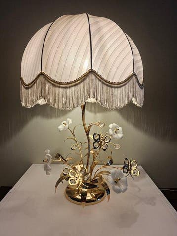 Italiaanse florale tafellamp met Murano-glazen bloemen. ca., Nieuw