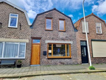 Te huur: Huis Wilhelminalaan in Sas van Gent, Huizen en Kamers, Zeeland, Sas van Gent