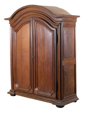 Antieke barokke eikenhouten bonnet-top armoire (kast) –
