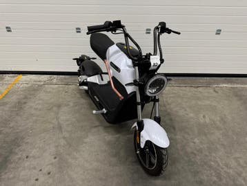 Online veiling: Sunra, Miku Max, e-scooter, Nieuw