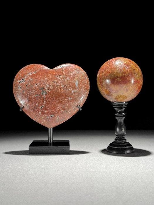 Geen reserveprijs - Prachtig paar rode jaspis. Hartvormig &, Antiek en Kunst, Kunst | Designobjecten