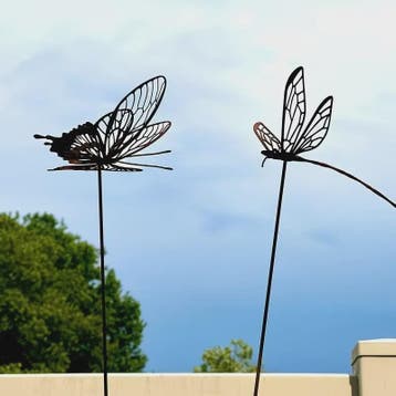 Roestkleurige Libelle & Vlinder Tuinsteker - Sierlijk Decora, Verzenden, Nieuw