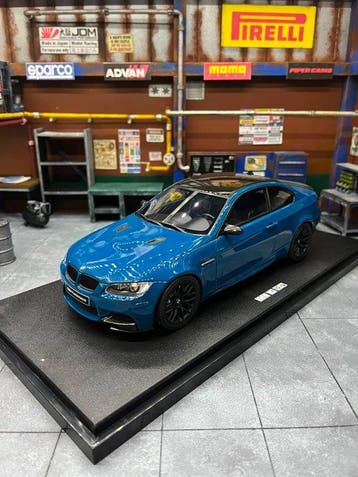 GT Spirit 1:18 - Modelauto - BMW M3 (E92) 2007 - Laguna Seca, Nieuw