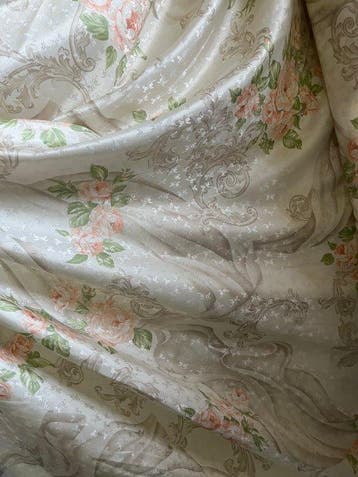 Prachtige barokke bloemstof in ivoor - Textiel - 540 cm -