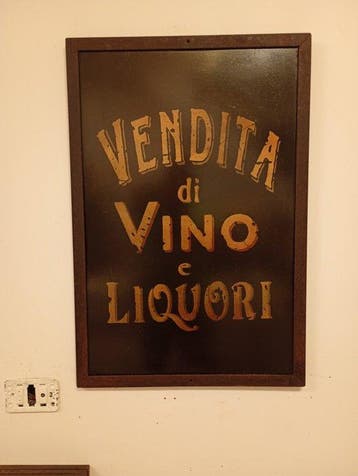 Marchesin insegne Rovigo - Wijn- en likeurverkoop -