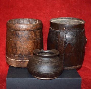 Set van 3 zeer oude LOTA: voedseldozen, theedozen,