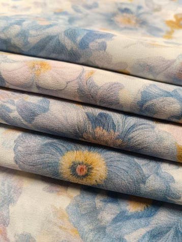 Zijde van haute couture E733 Afmetingen 4,50 × 1,40 m -