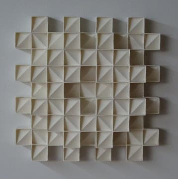 2026 - 61 Wit minimalistisch wandrelief