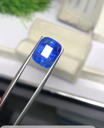 Blauw Saffier - 10.60 ct - Asian Institute of Gemological, Nieuw