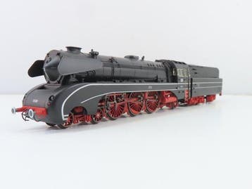 Märklin H0 - 34080 - Stoomlocomotief met tender (1) - BR 10, Nieuw