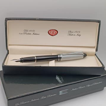 Aurora - Ipsilon Metal style - Vulpen, Nieuw