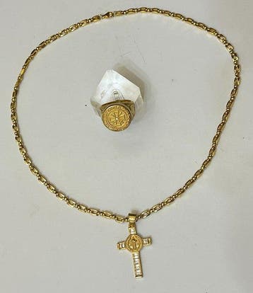 Exclusieve set met het Kruis van Sint Benedictus - 2-delige