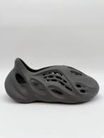 Yeezy X Adidas - Yeezy Foam Runner Carbon - Sneakers - Maat:, Nieuw