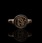 Laat-Romeins / Vroeg-Byzantijns Bronzen Monogramring –