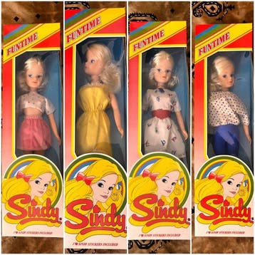 Pedigree - Pop Sindy Funtime 42040 - Lot of 4 Dolls - NRFB -