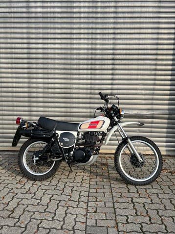 Yamaha - XT500 - 1U6 - #277 - 500 cc - 1977
