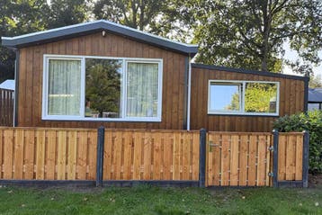 Nieuw winterhard chalet te koop Vakantiepark EuroParcs Zee, Flevoland, Chalet