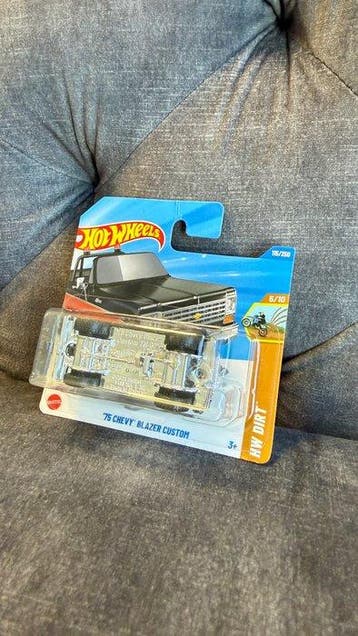 Hot Wheels 1:64 - Modelauto - Rare error: 75 Chevy Blazer, Nieuw