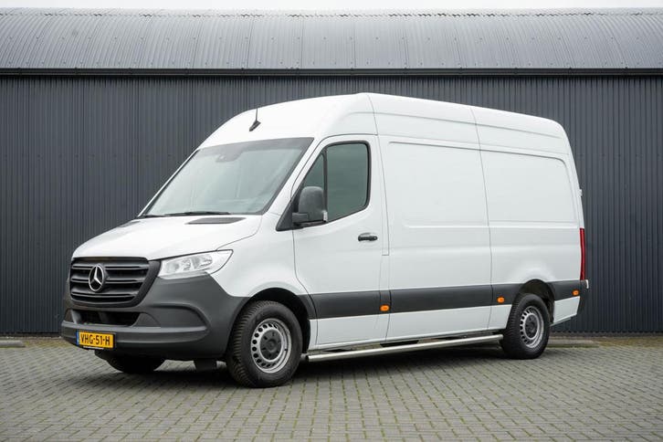 Mercedes-Benz Sprinter 311 CDI L2H2 | Volledig Ingericht |, Auto's, Bestelauto's, Lease, Handgeschakeld, Wit, Zwart, Stof, Diesel
