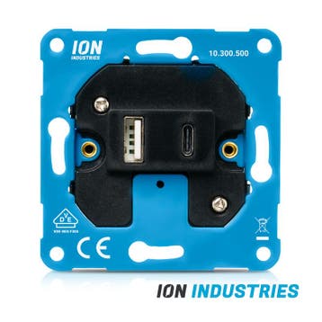 ION INDUSTRIES | AANSLUITDOOS CHARGER | USB A + USB C, Nieuw