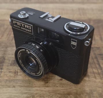 Petri micro compact nr. 2350, Ophalen of Verzenden, Gebruikt, Compact, Overige Merken