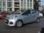 Hyundai i10 1.0i 2014 5DR NWE KOPPELING! ZEER NETJES! AIRCO!, Auto's, Startonderbreker, Beige, Leder en Stof, Origineel Nederlands