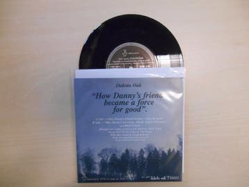 vinyl single 7 inch - Dakota Oak - How Dannys Friends Be..., Verzenden, Zo goed als nieuw, 7 inch, Overige genres