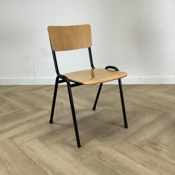 kantinestoel / stapelstoel zithoogte 46 cm, beuken - zwart, Ophalen of Verzenden, Gebruikt, Hout, Eén