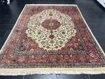 Sarouck - Tapijt - 315 cm - 245 cm, Nieuw