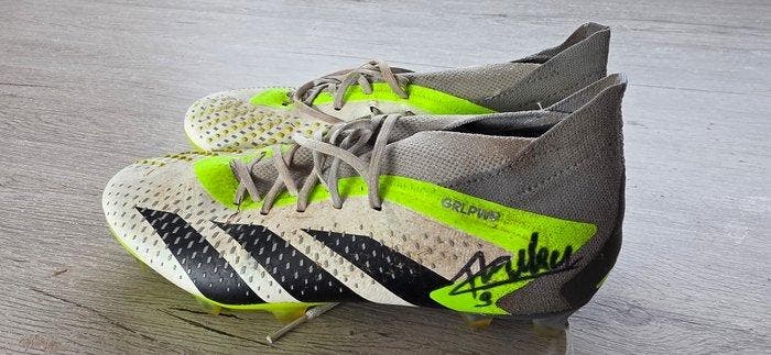 Belgian Red Flames - Tessa Wullaert - 2023 - Voetbalschoen, Verzamelen, Overige Verzamelen