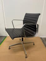 Lederen Vitra Eames Ea 108, Bruin, Verzenden, Zo goed als nieuw, Bureaustoel