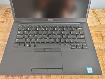 Nette snelle Dell Latitude 7490 Windows 11 laptop, Computers en Software, 256GB NVME SSD, 2 tot 3 Ghz, Qwerty, 8 GB