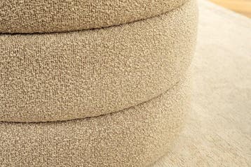 Extravagante gestoffeerde bank VOGUE 115cm taupe bouclé bank, Ophalen of Verzenden, Nieuw