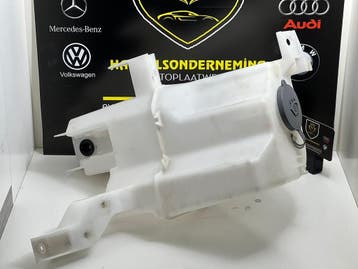 Nissan NV200 1.5 DCI  ruitensproeier tank bj.2014, Gebruikt, Nissan
