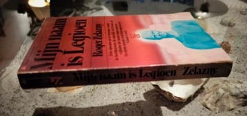 Roger Zelazny - mijn naam is Legioen, Boeken, Gelezen, Roger Zelazny