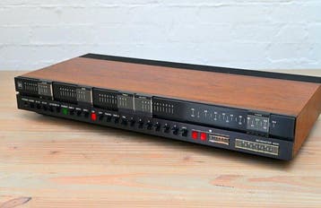 Bang & Olufsen - Beomaster 4000 Solid state stereo receiver, Audio, Tv en Foto, Nieuw