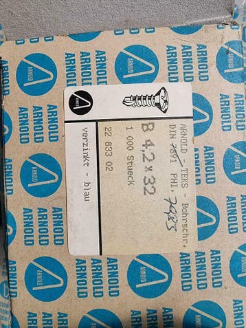 Zelfborende schroeven 4,2x32 per doosje van 1000stuks €10,-, Ophalen, Zo goed als nieuw, Minder dan 50 mm, Schroeven