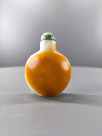 chine Glas met twee kleuren, wit en roestkleurig, naar